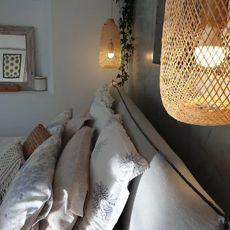 Apartman Aretousa Deluxe Downtown