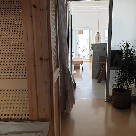 Aretousa Deluxe Downtown *