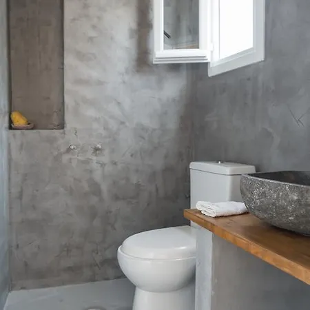 Aretousa Deluxe Downtown * Скала