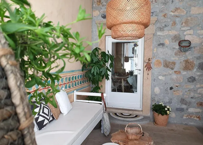 Aretousa Deluxe Downtown شقة *