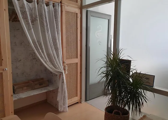 شقة Aretousa Deluxe Downtown *